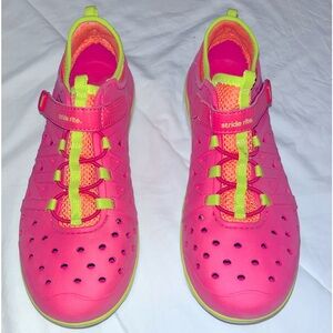 Stride Rite water shoes
